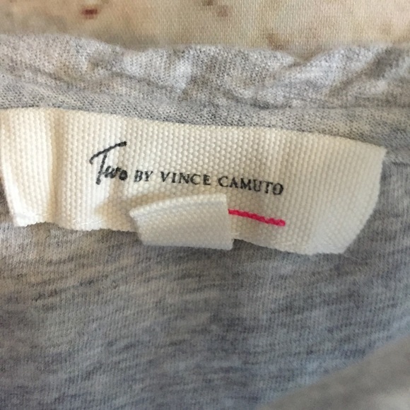 Two by Vince Camuto Light Blue Printed Hi-lo Top - Picture 4 of 5